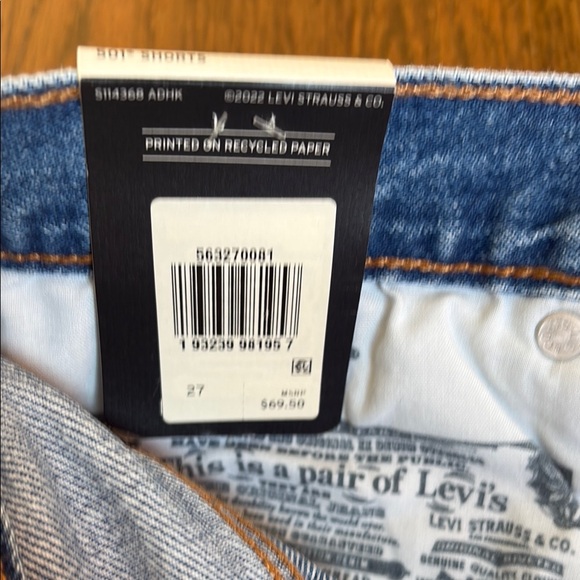 NWT Levi's 501 Distressed Blue Jean Shorts size 27 - Picture 6 of 6